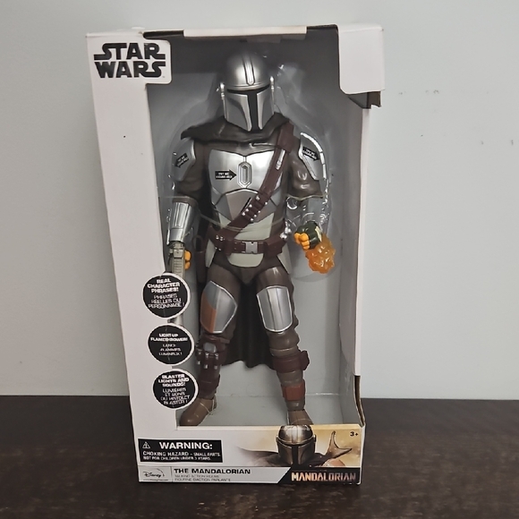 Star Wars Other - Star Wars Mandalorian Action Figure with Silver Armor and Orange Accessory
